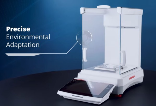 OHAUS Labor-Analysenwaagen mit Glaswindschutz